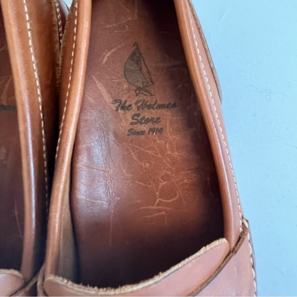 THE HOMES STORE Classic Brown Leather Loafers Size 7.5 Wide main image 5